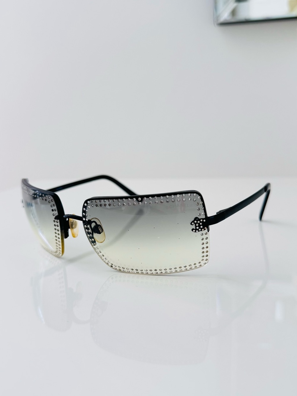 RARE 🍒 Vintage Chanel rimless CC Swarovski sunglasses - Picture 5 of 10